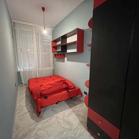 Elly Apartment *
